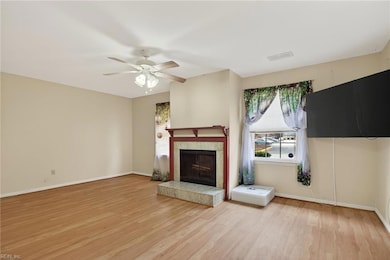 373 Circuit Ln unit A, Newport News, VA 23608 - photo 3