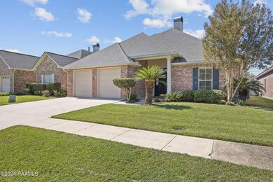 2-web-or-mls-302 Kings Cove Cir-2