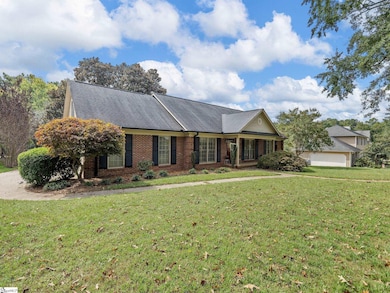 1216 Shoresbrook Rd, Spartanburg, SC 29301 - photo 2