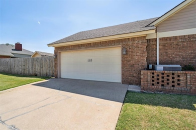 1213 Castle Creek St, Shawnee, OK 74804 - photo 7