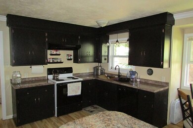 Kitchen 2