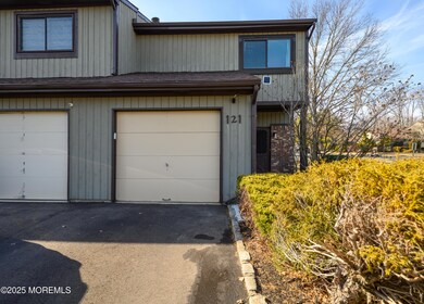 121 Bowne Ct--23