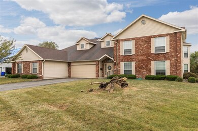 4420 Westchester Dr NE unit A, Cedar Rapids, IA 52402 - photo 2