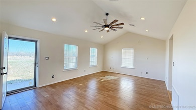 8195 Hwy 82 A, Tahlequah, OK 74464 - photo 7