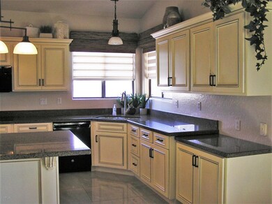 Windows at the sink