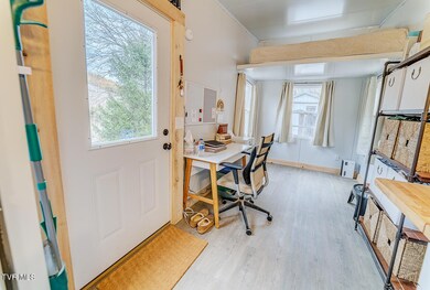 1020-Rhodes-D_Neas-Interior-6463