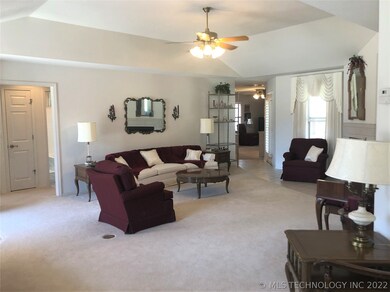 201 Gist Dr, Pryor, OK 74361 - photo 6