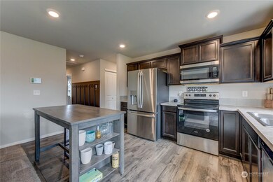 10824 185th St E, Puyallup, WA 98374 - photo 4