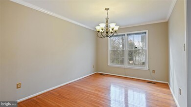 4318 Poplar Forest Ct, Chantilly, VA 20151 - photo 4