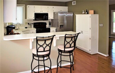 Bar space at the kitchen!