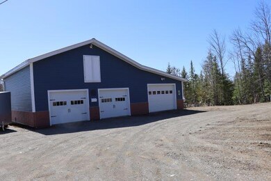 3 Car Detached Garage