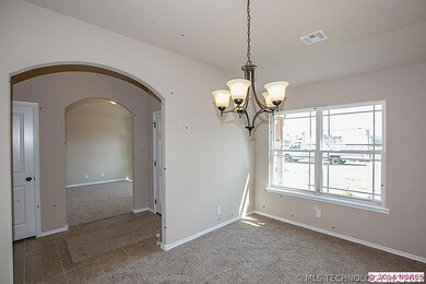 8992 S 254th East Ave, Broken Arrow, OK 74014 - photo 6