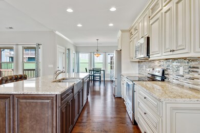 Custom Style Cabinetry