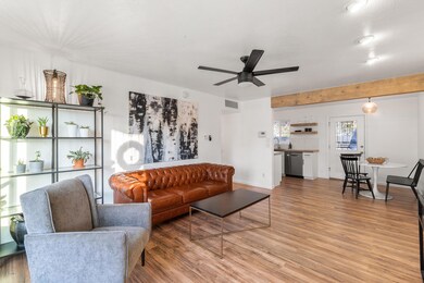 819 E Seldon Ln, Phoenix, AZ 85020 - photo 6