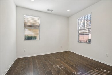 122 Barnes Rd, Tustin, CA 92782 - photo 5