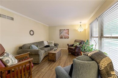 4818 Lucille Ln, Shawnee, KS 66203 - photo 4