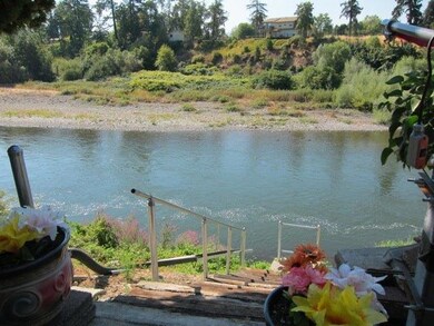 376 Lakeview Dr, Grants Pass, OR 97526 - photo 5