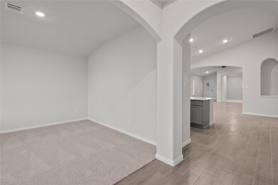 226 Eagleville Dr, Alvin, TX 77511 - photo 7