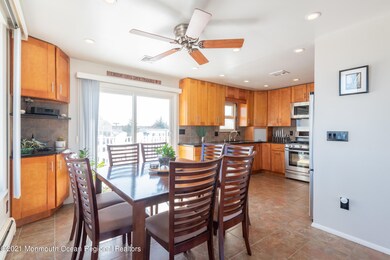 212 Seneca Dining Room