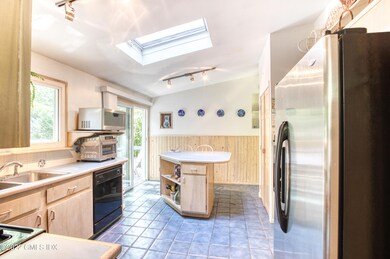 94 Florence Rd, Riverside, CT 06878 - photo 7