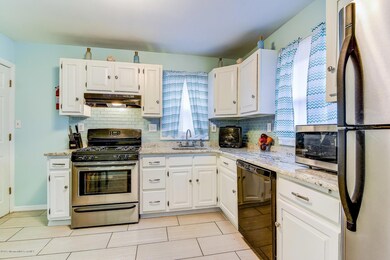 005_Kitchen