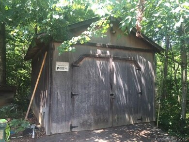 Outbuilding/Workshop with Power