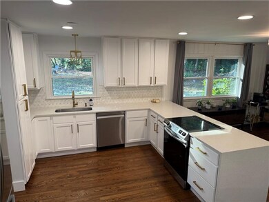 310 Brook Dr NE, Atlanta, GA 30328 - photo 5