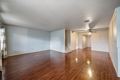 5799 Maple Hill Dr, Houston, TX 77088 - photo 3