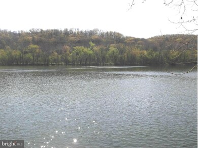 116 River Cliff Dr, Harpers Ferry, WV 25425 - photo 2