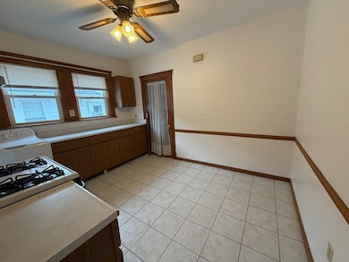 227 Riverside Ave unit 2, Medford, MA 02155 - photo 5