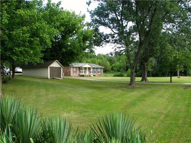 829 Petersburg Chestnt Rdg Rd, Petersburg, TN 37144 - photo 3