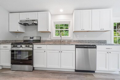 19 Hillside St, Hillsborough, NH 03244 - photo 4