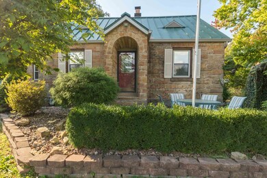 824 Jefferson St, Newburgh, IN 47630 - photo 2