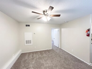 5415 Scott St unit 24, Houston, TX 77021 - photo 2
