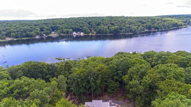 93 E Shore Dr, Hawley, PA 18428 - photo 2