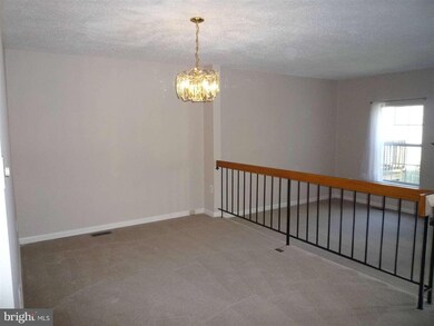 12262 Wye Oak Commons Cir, Burke, VA 22015 - photo 6