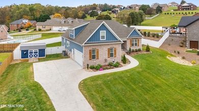 8213 Campbells Pt