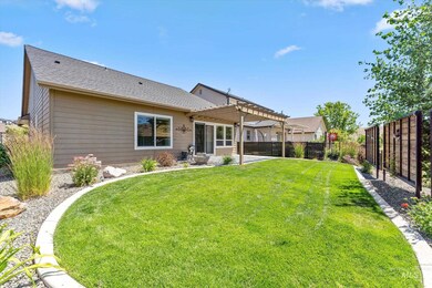 18405 N Streams Edge Way, Boise, ID 83714 - photo 4