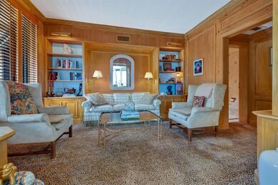 200 Bradley Pl Apt 301 Palm-large-005-00