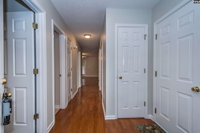 318 Skipperling Ln, West Columbia, SC 29169 - photo 6