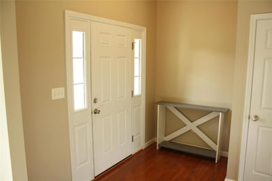 322 Eastgate Dr, Lake Saint Louis, MO 63367 - photo 4