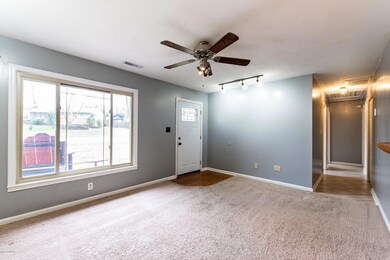 9105 Lantana Dr, Louisville, KY 40229 - photo 7