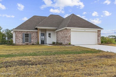 2-web-or-mls-132 Hunters Way-2