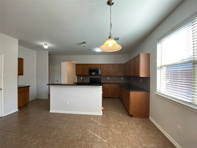 2913 Castlebend Dr, Seagoville, TX 75159 - photo 4