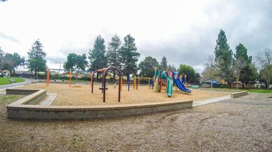 6272 Civic Terrace Ave unit B, Newark, CA 94560 - photo 3