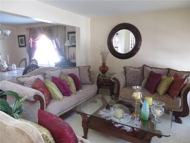 6951 Hearth Ln, Macungie, PA 18062 - photo 2