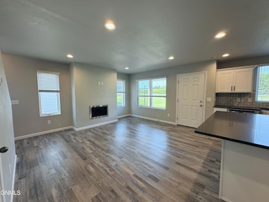 80969C59-DF6F-4782-8EB2-2F8103B97E7F