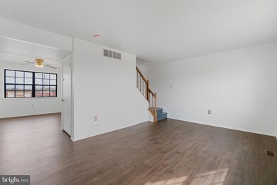 21 Holland Hill Ct, Catonsville, MD 21228 - photo 6