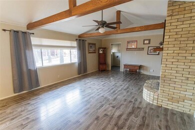 729 Thousand Oaks Dr, Hurst, TX 76054 - photo 6