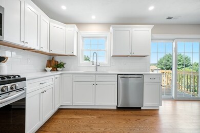 32 Drexel St, Worcester, MA 01602 - photo 4